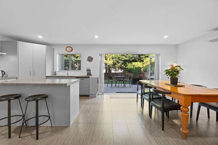 6 Domain Lane Mangere Bridge_8