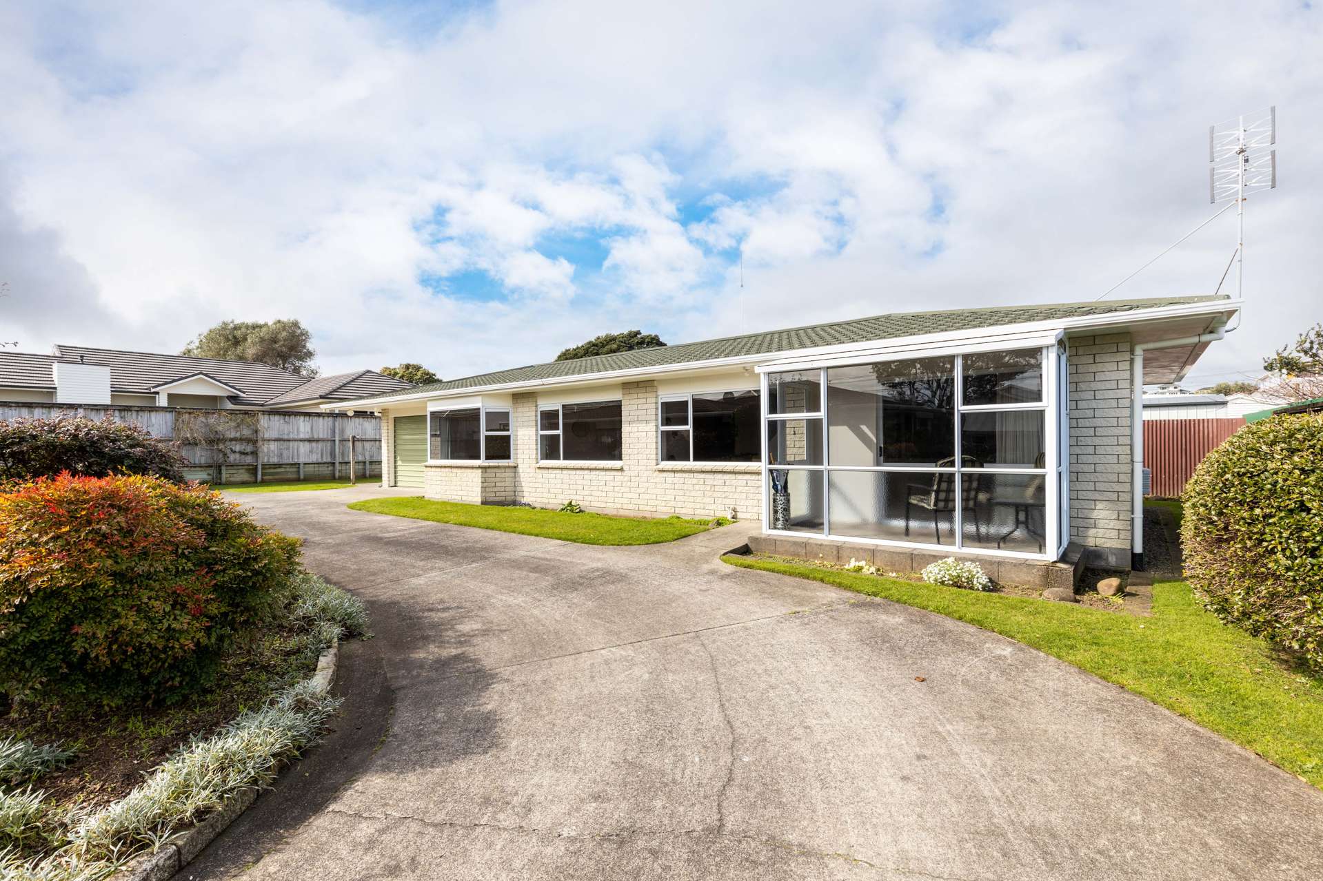 2/17 Whiteley Street Moturoa_0