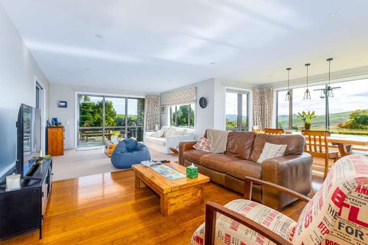 61 Howells Road Maungati_5