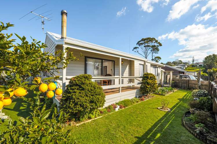 2/83 Glendale Road Glen Eden_0