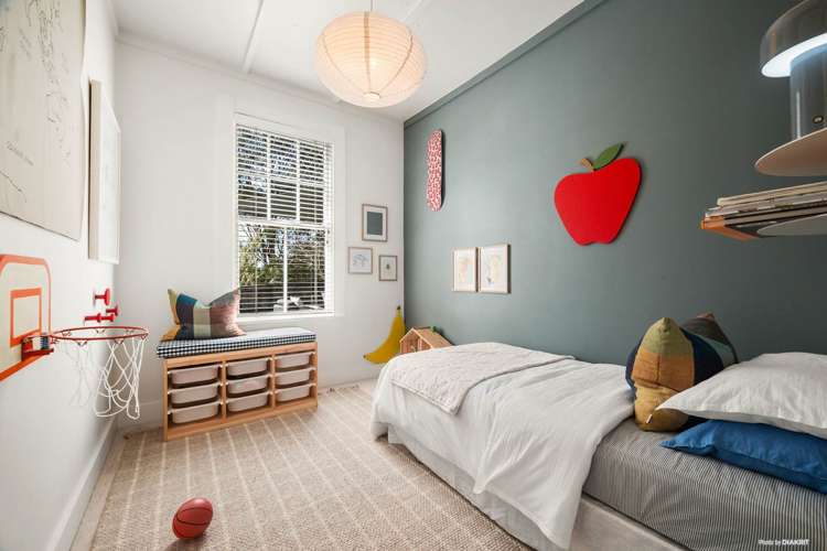 703 Huia Road Parau_14