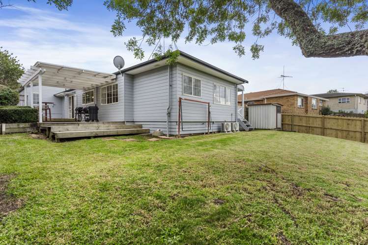 57 Gosford Drive Botany Downs_8