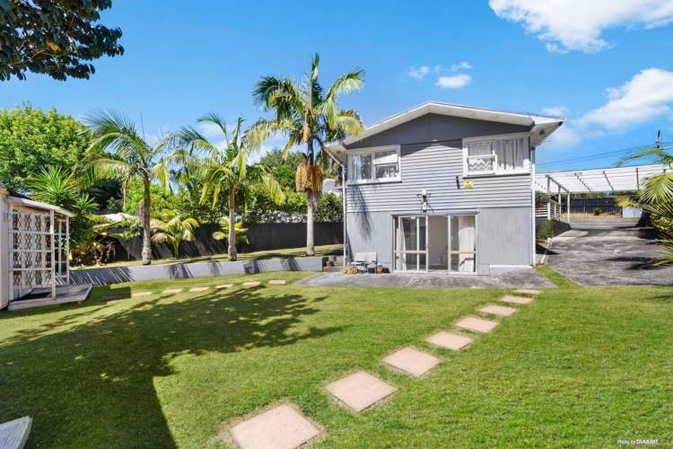 5 Lauderdale Road Birkdale_14