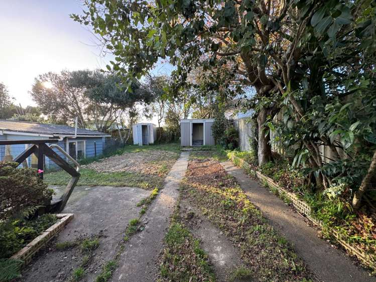 39 Kay Drive Blockhouse Bay_16