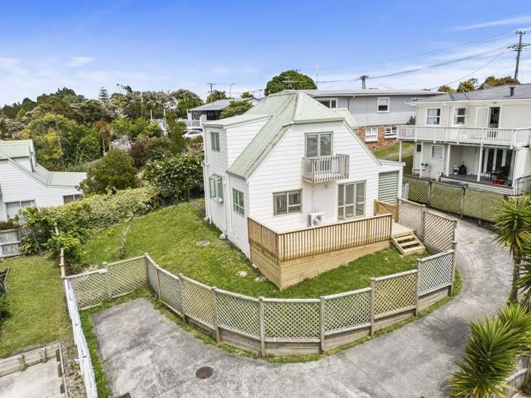 2/100 Manuka Road Bayview_9