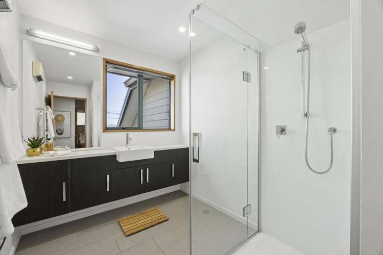 17 Shandon Road Vauxhall_34