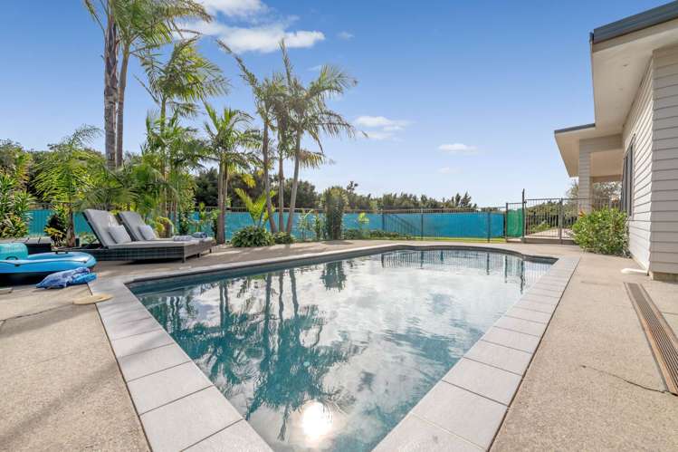 12 Liberty Crescent Beachlands_1