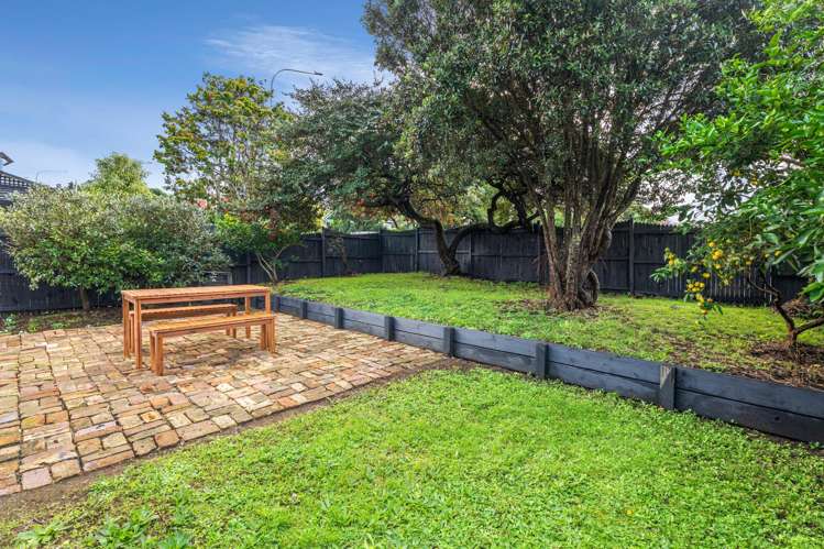 567 Mount Albert Road Royal Oak_4