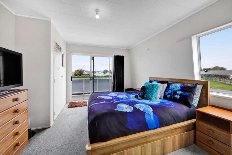 1 County Drive Hawera_4