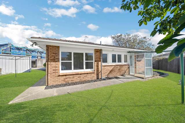 Brick & Tile Affordable Home, Freshly Renovated