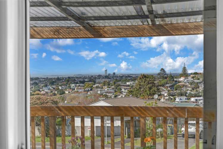 32 Athena Drive Totara Vale_26