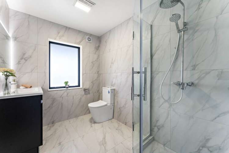 3 Crows Road Swanson_25