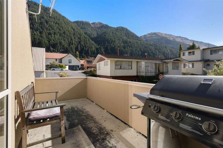 35d Robins Road Queenstown_10