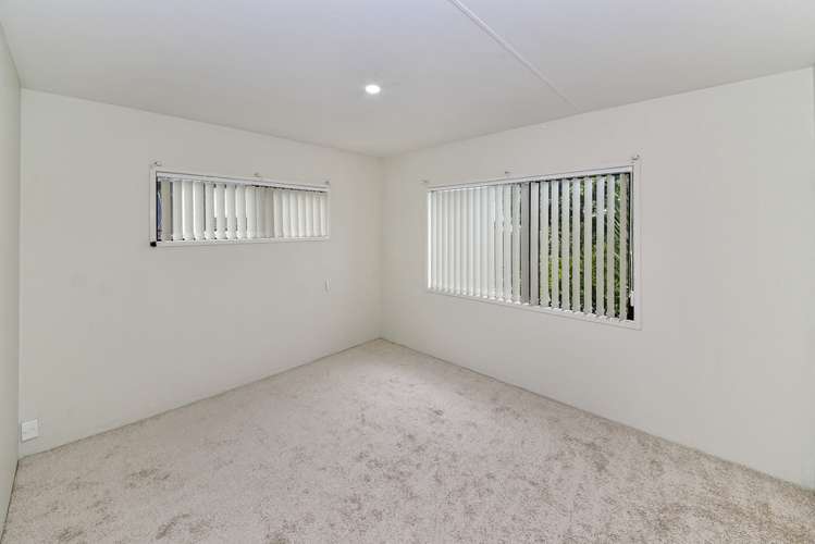 2/11 Barneys Farm Road Clendon Park_5