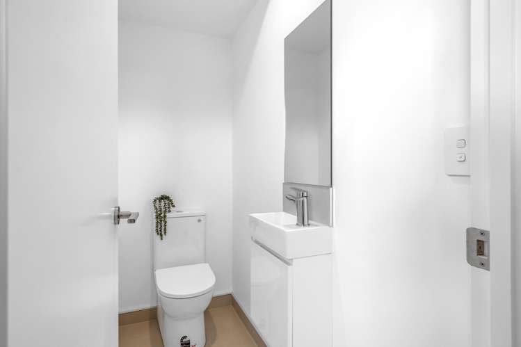1, 3, 5/70 Isleworth Road Bishopdale_13