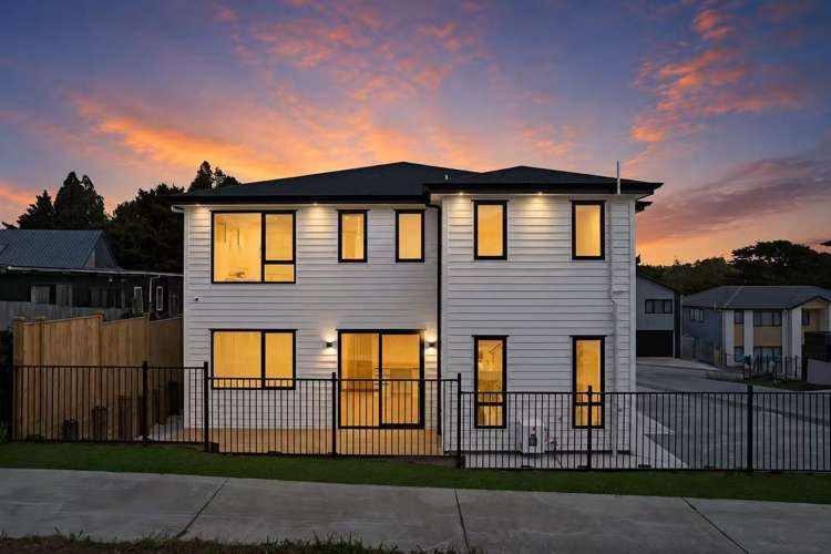 2A Matatahi Road Flat Bush_41