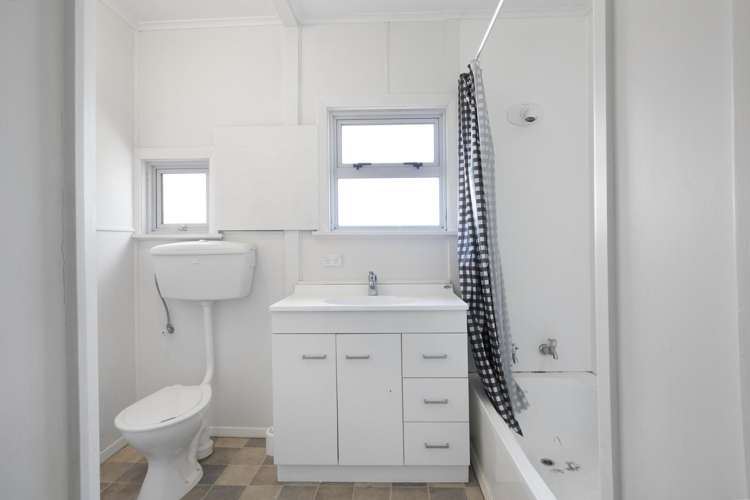 68 Moana Street Otaki Beach_8