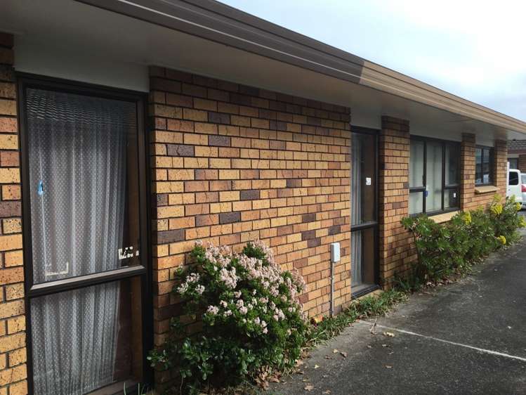 2/15 Lupton Road Manurewa_0