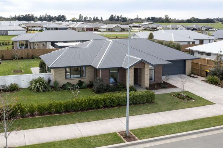 47 Koura Drive Rangiora_1