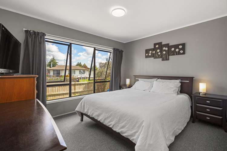 23 Lloyd Drive Nawton_17