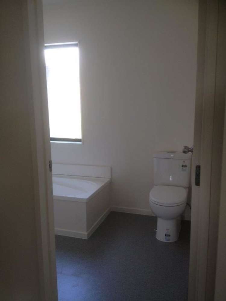 2/3 Erewhon Place Birkdale_18