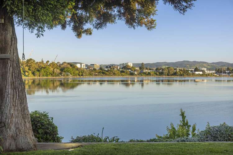 92 Myres Street Otumoetai_17