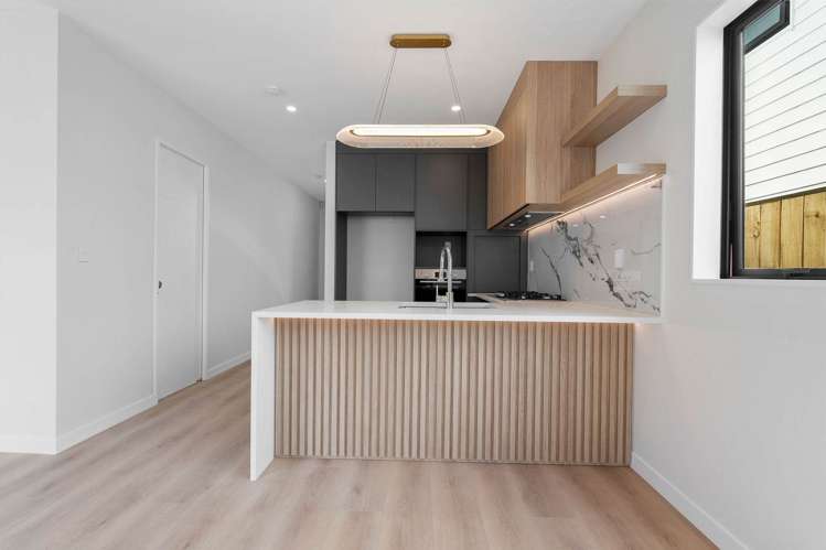 3/ 16 Madison Place Forrest Hill_5