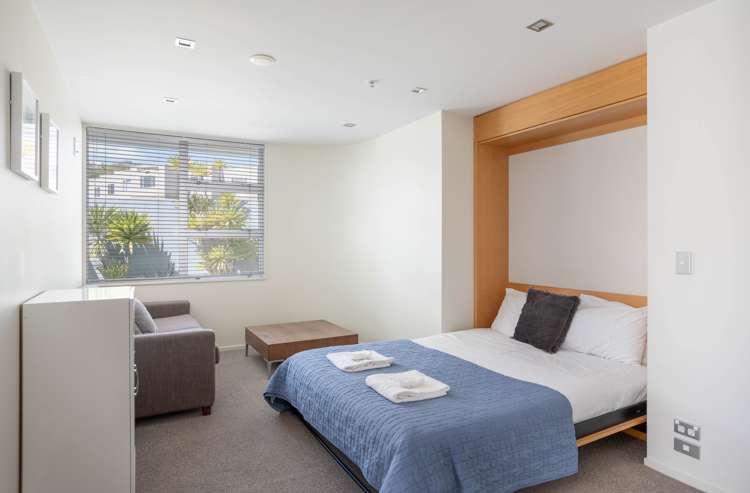 5/2 Lowell Place Waipahihi_8