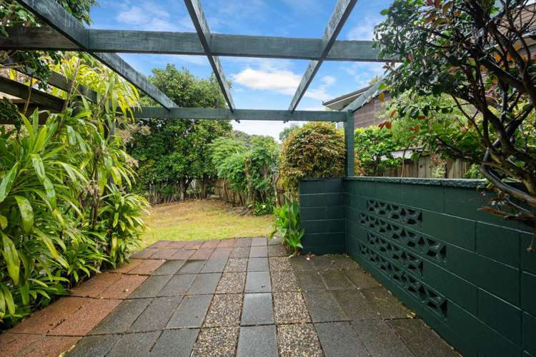 14 Fordyce Avenue Sunnyhills_19