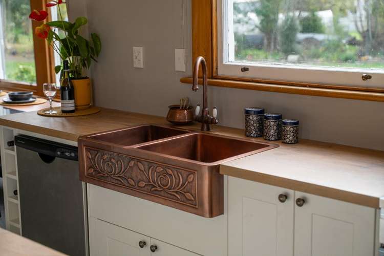 19 Hythe Street Lumsden Surrounds_10