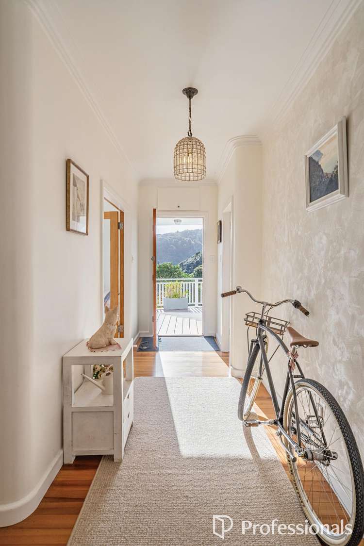 31 Walter Road Lowry Bay, Eastbourne_20