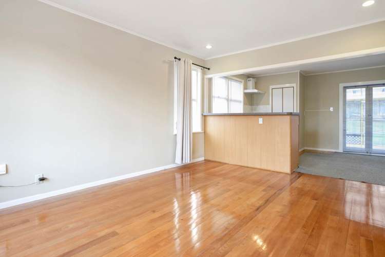 44 Kamara Road Glen Eden_3