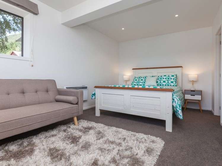 7a Caples Place Fernhill/Sunshine Bay_7