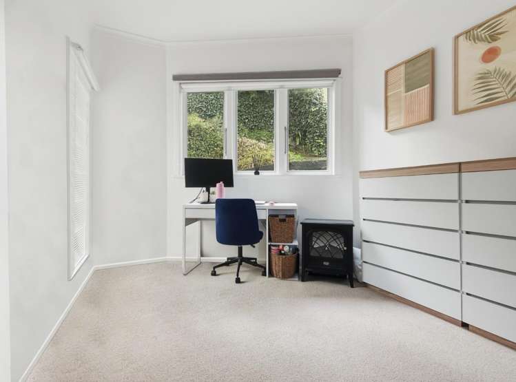 5 Oliver Road 10782_7