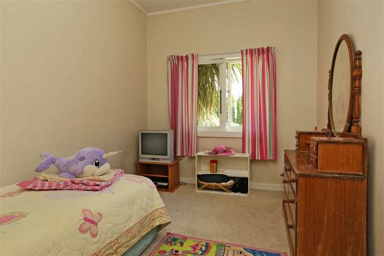 10 Railway Road Whakatu_11