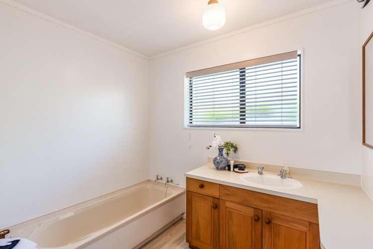 29a Rosebank Gr Waikanae_18