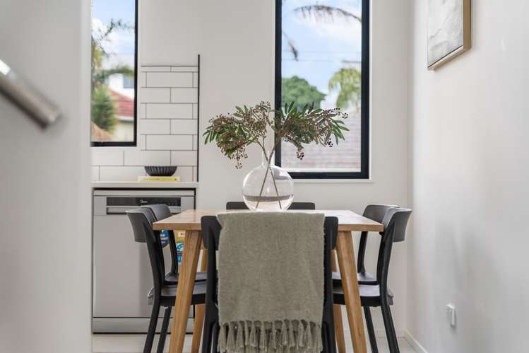 2a Taratoa Street Point England_19