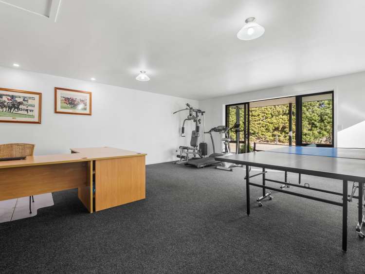 672 Highfield Road Burnham_17