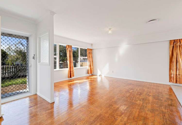 14 Tairere Crescent Rosehill_6