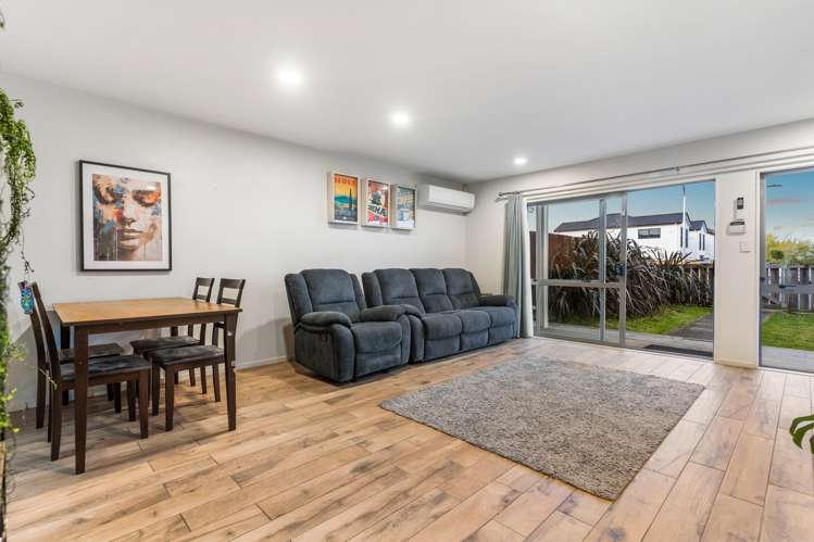 8/3 Hulme Place Henderson_6