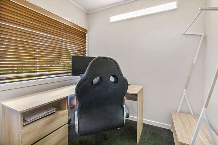 8 Beverley Crescent Hillcrest_13