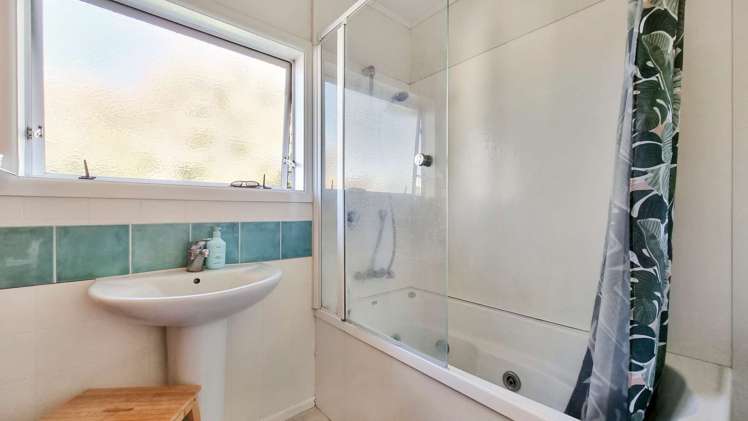 48 High Street Glenholme_11