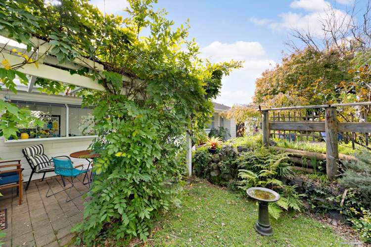 33 Glenmore Road Sunnyhills_28