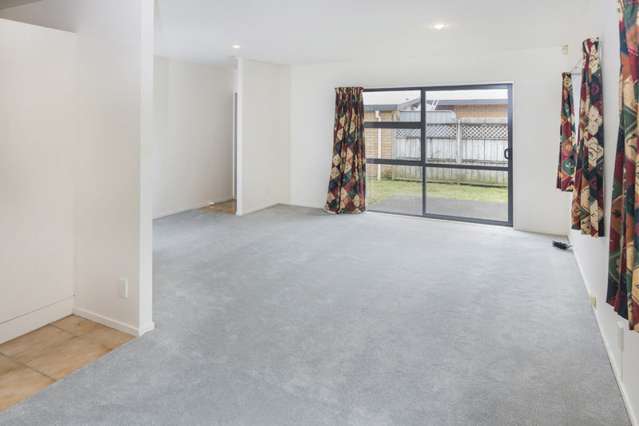 2/7 Mona Avenue Mangere Bridge_4