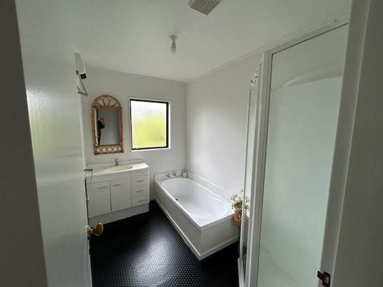 4 Tobago Crescent Grenada North_7