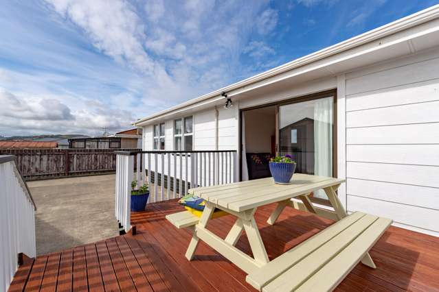 36 Whanga Crescent Titahi Bay_2