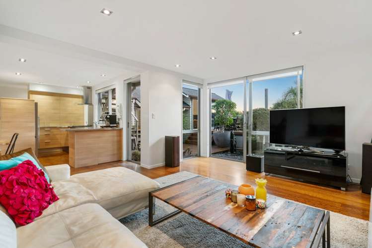 402 Riddell Road Glendowie_24