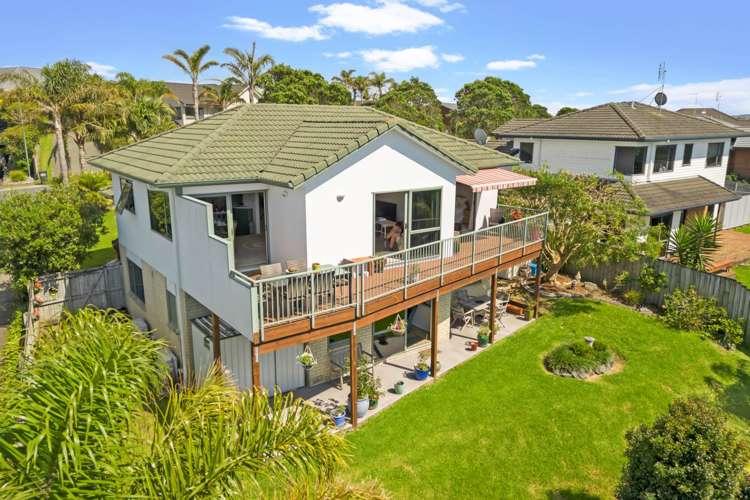 20 Rivervale Grove Stanmore Bay_4
