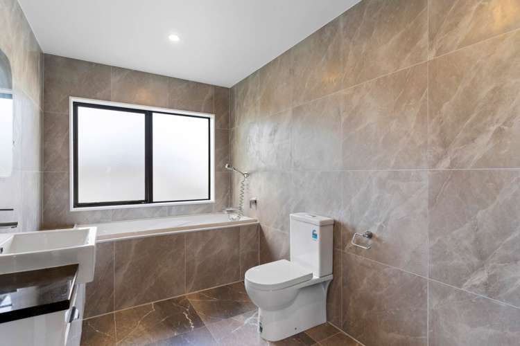 15 Ti Kouka Place Te Atatu Peninsula_13