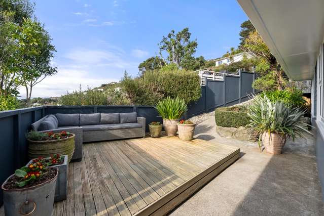 16 Doris Gordon Crescent Crofton Downs_1